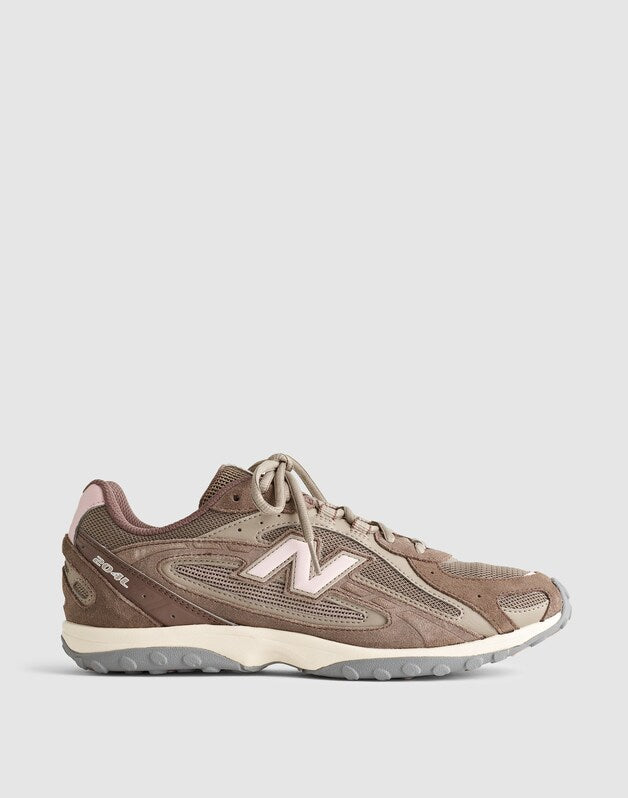 New Balance&reg; 204L Sneakers BROWN