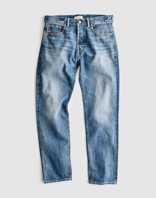 The Slim Straight Jean VINEWOOD WASH