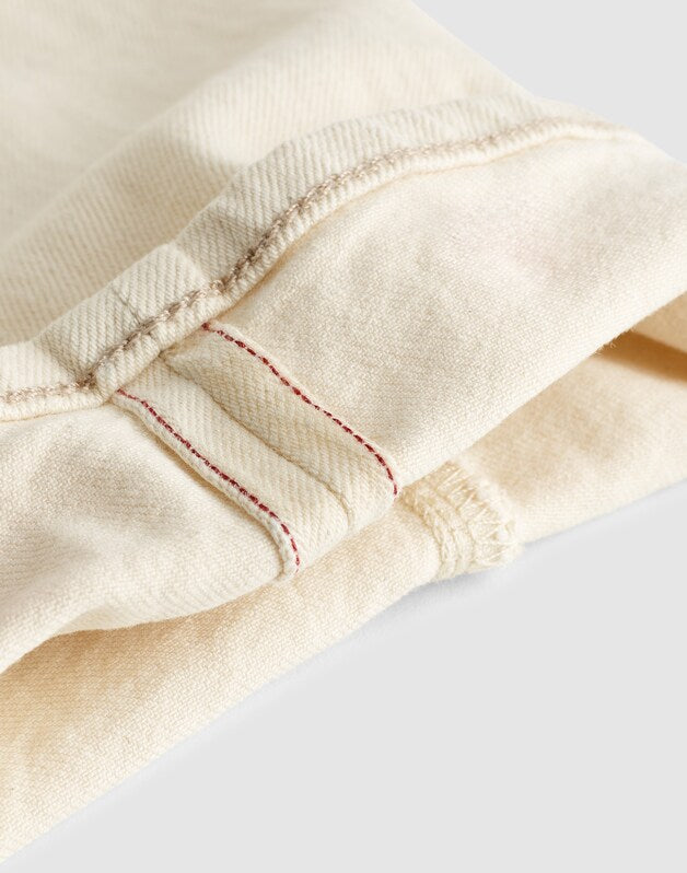 Relaxed Taper Jeans in Comfort Selvedge ECRU