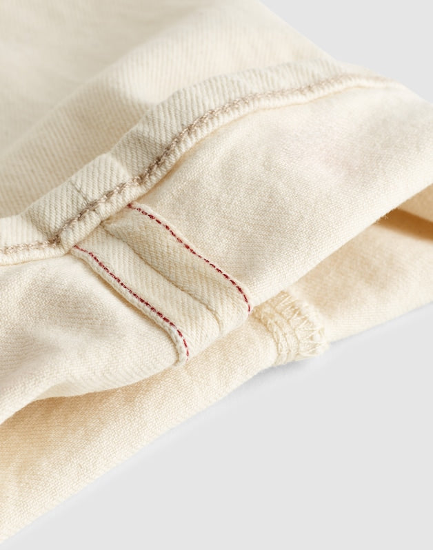 Relaxed Taper Jeans in Comfort Selvedge ECRU