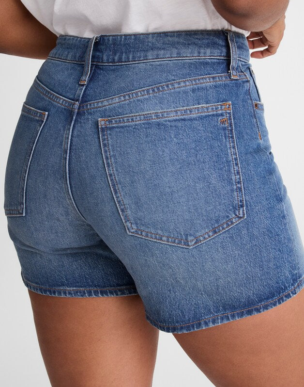 The Curvy Perfect Vintage Mid-Length Short IRMO WASH