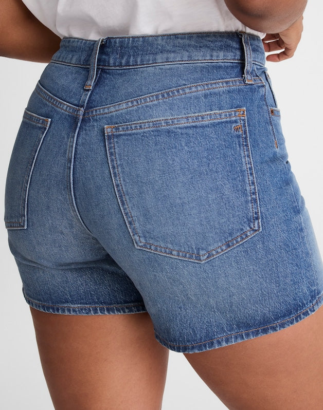 The Curvy Perfect Vintage Mid-Length Short IRMO WASH