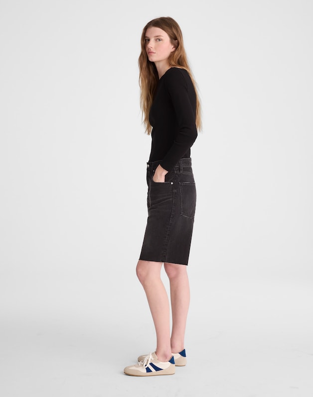 The Long Essex Short ASHEN BLACK WASH