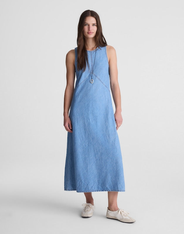 Seamed Maxi Dress in Airy Denim CLEAN SOFT SKY