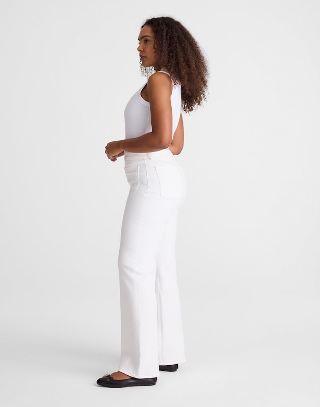 The Curvy Emmy Wide-Leg Jean in Super Stretch Denim TILE WHITE