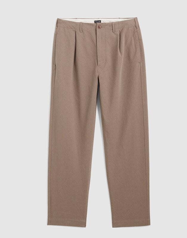 Pleated Chino Pants in Uniform Twill DARK DRIFTWOOD