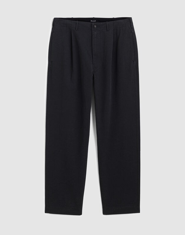 Pleated Chino Pants in Uniform Twill PEPPER