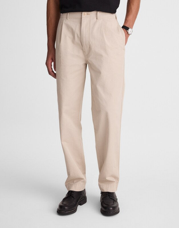 Pleated Chino Pants in Uniform Twill TOASTED CASHEW