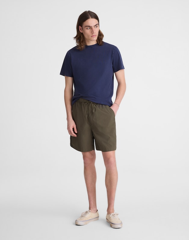 Pull-On Short in Nylon CAPERS
