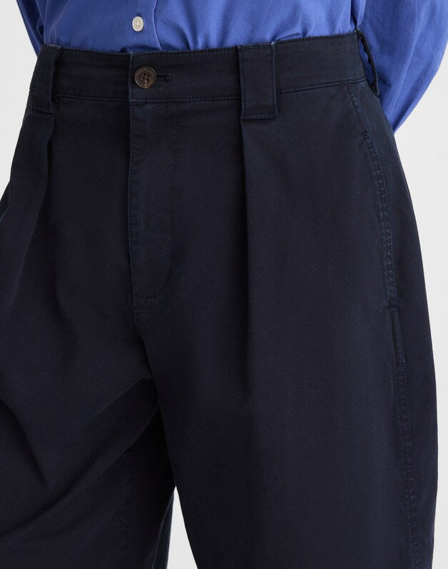 The Barrel-Leg Chino Pant CLASSIC NAVY