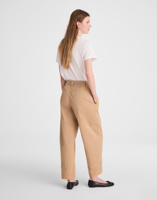 The Barrel-Leg Chino Pant FAWN