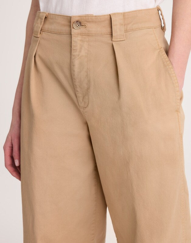 The Barrel-Leg Chino Pant FAWN