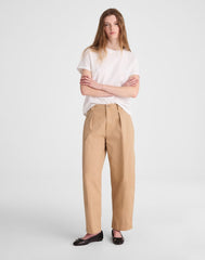 The Short Barrel-Leg Chino Pant FAWN
