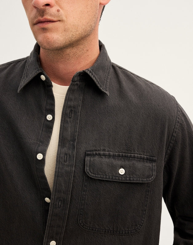 Single-Pocket Shirt in SoftFade Denim DRAUGHTON WASH