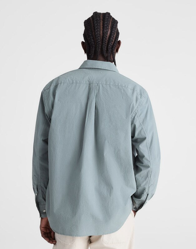 Button-Up Shirt in Crisp Poplin FROSTED CYPRESS