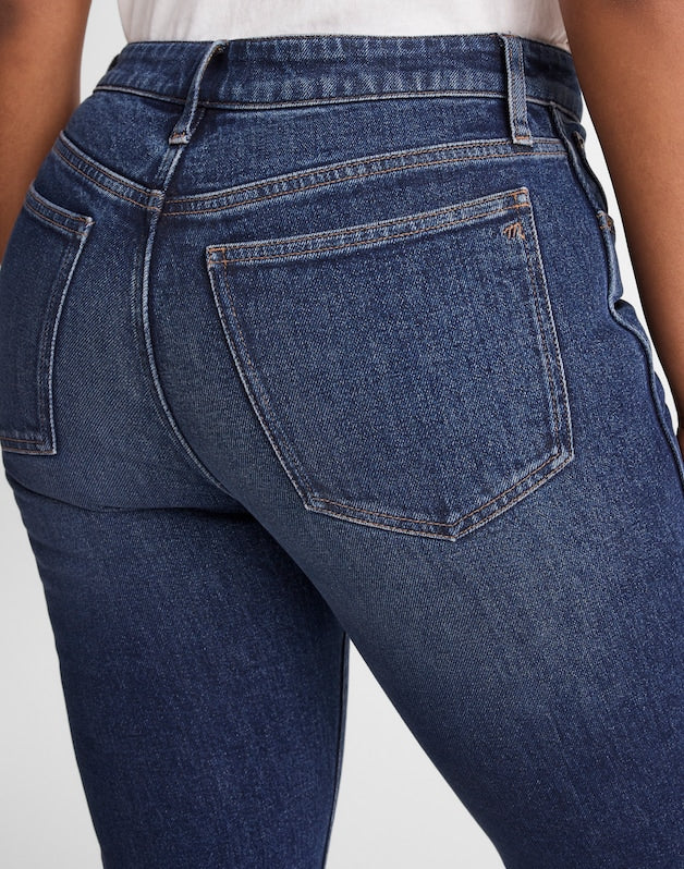 The Curvy Longline Straight Jean MIDNIGHT WATERS WASH