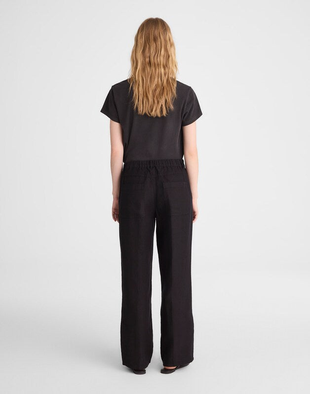 The Zoe Relaxed Straight Pant in 100% Linen JET BLACK