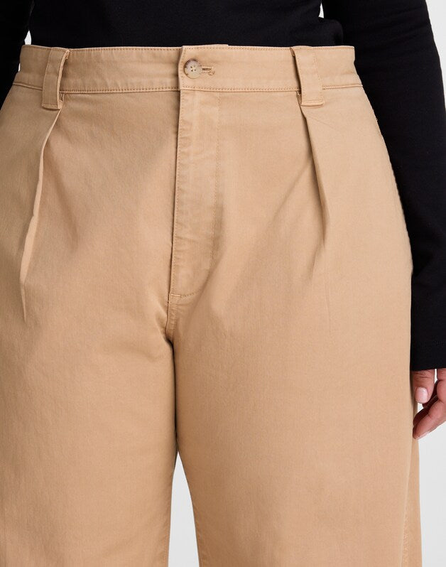 The Plus Barrel-Leg Chino Pant FAWN