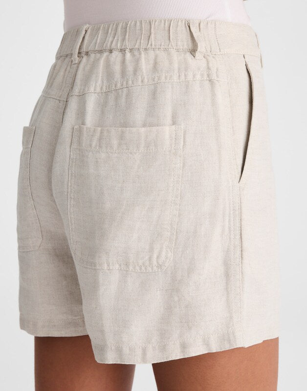 The Zoe Short in 100% Linen OAT