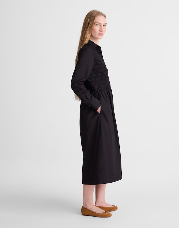 Smocked Midi Shirtdress in Poplin JET BLACK