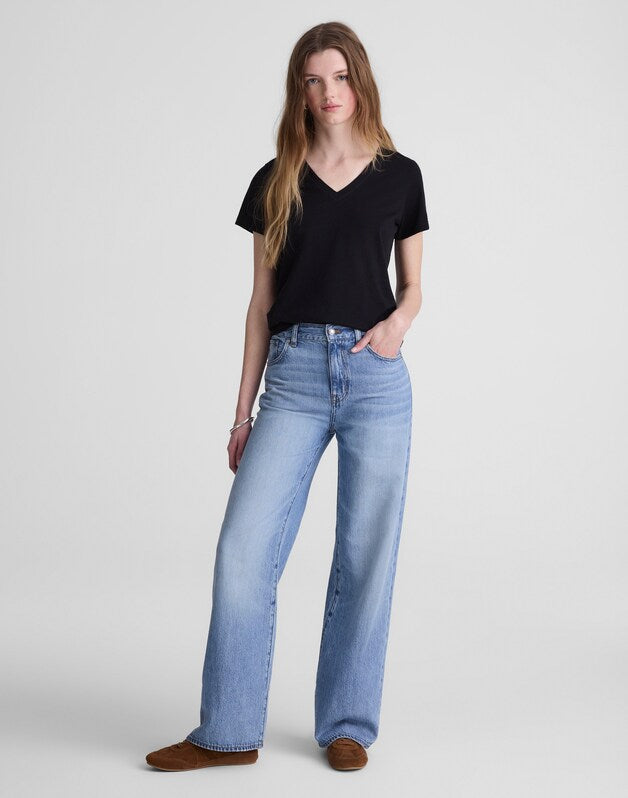 The Relaxed V-Neck Tee in Vintage Jersey BLACK CHARCOAL