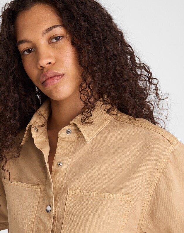Boxy Crop Button-Up Shirt in Airy Denim FAWN