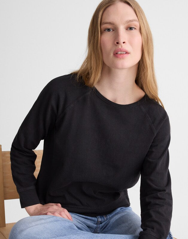 The Relaxed Raglan Tee in Vintage Jersey BLACK COAL