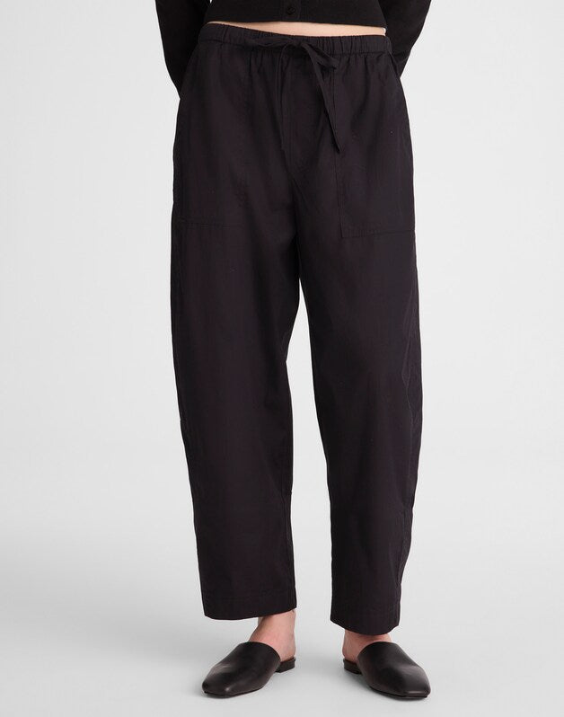 Pull-On Barrel-Leg Utility Pants in Poplin JET BLACK