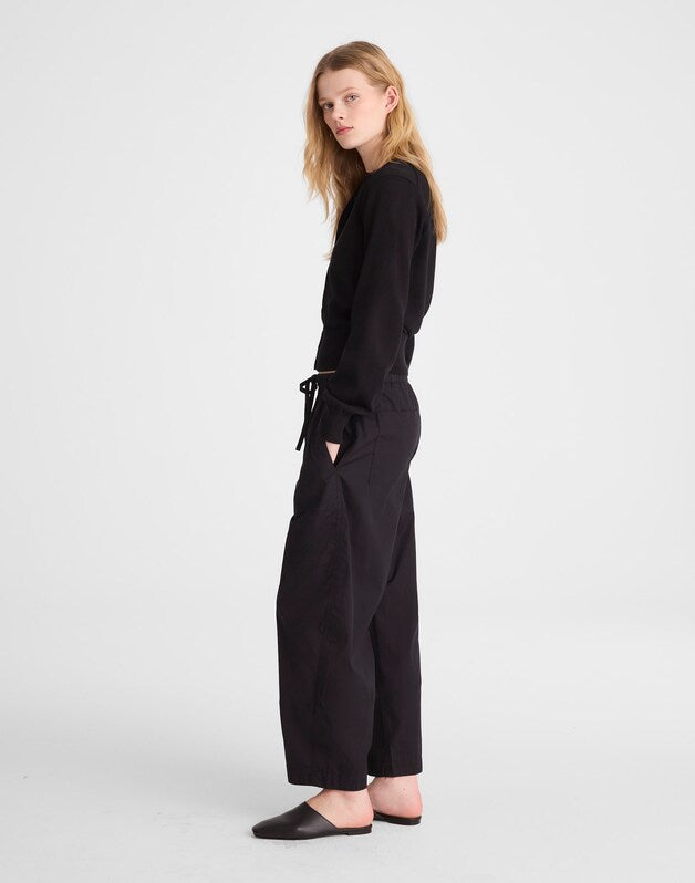Pull-On Barrel-Leg Utility Pants in Poplin JET BLACK