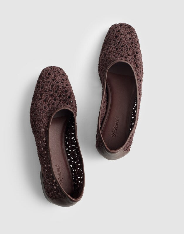 The Mylie Glove Flat in Crochet ESPRESSO BEAN