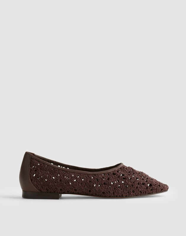 The Mylie Glove Flat in Crochet ESPRESSO BEAN