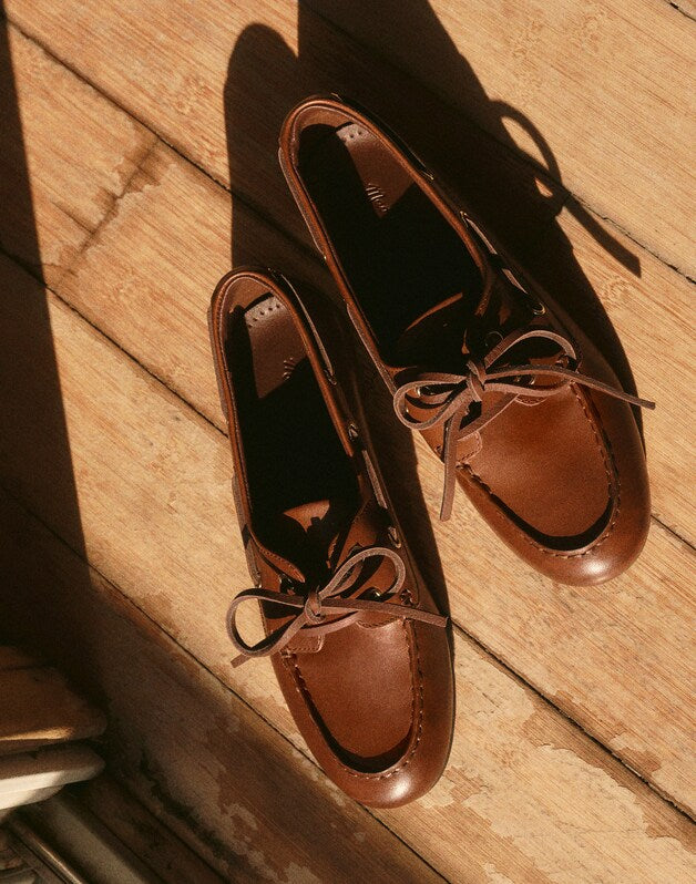 The Jamie Boat Shoe in Leather CHERRY WOOD