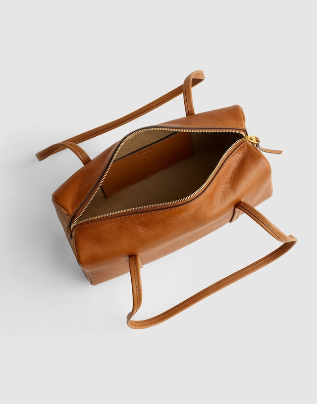 The Brioche Shoulder Bag in Leather WARM COFFEE