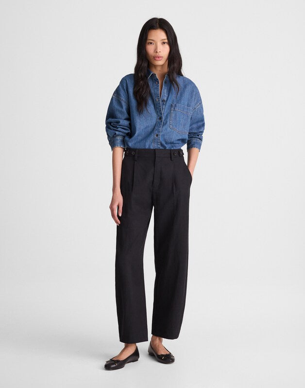 The Short Barrel-Leg Pant in Drapey Twill TRUE BLACK
