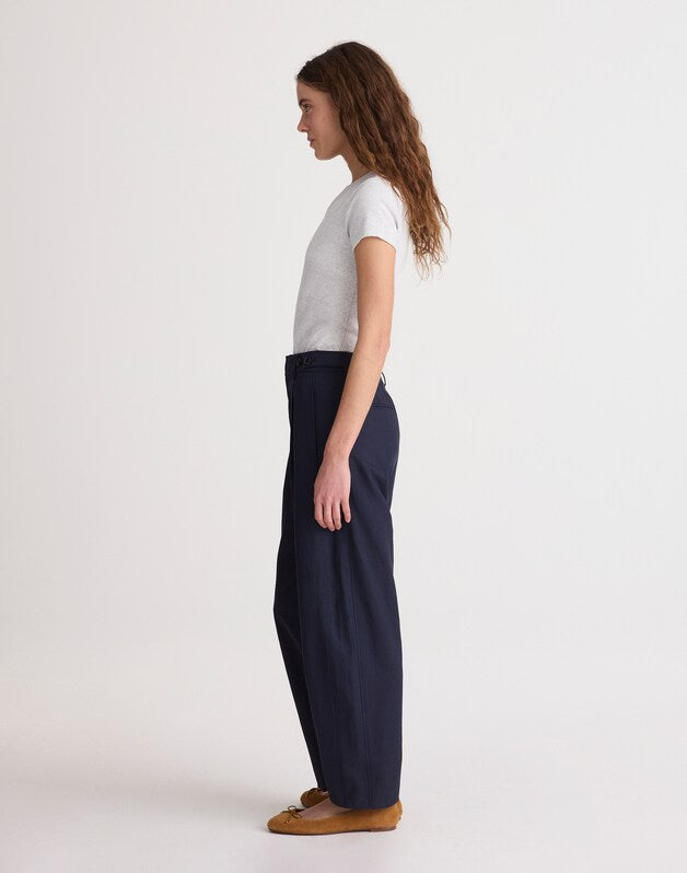 The Barrel-Leg Pant in Drapey Twill CLASSIC NAVY