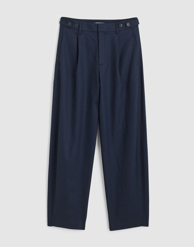 The Barrel-Leg Pant in Drapey Twill CLASSIC NAVY