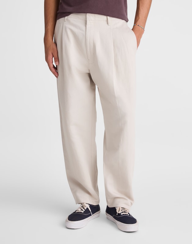 Double-Pleated Trousers in Meridian Linen Blend FORM GREY