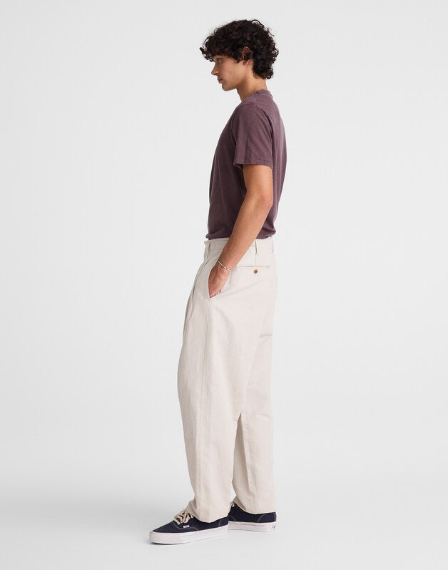 Double-Pleated Trousers in Meridian Linen Blend FORM GREY