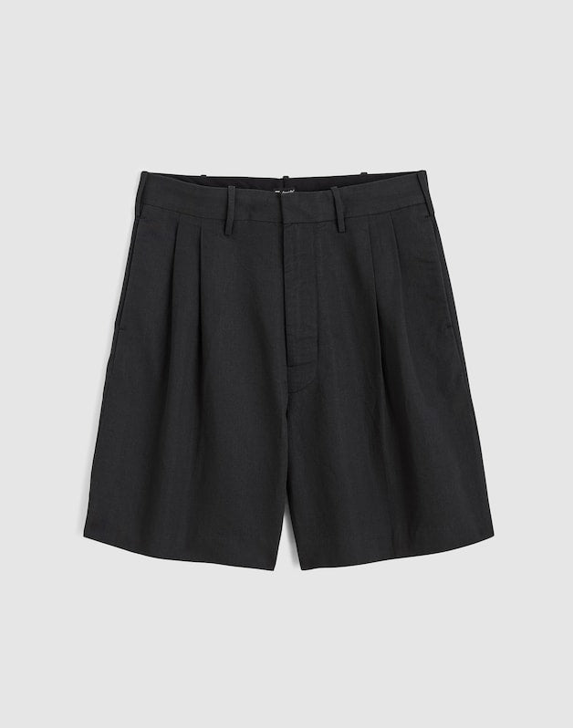 Double-Pleated Shorts in Meridian Linen Blend BLACK