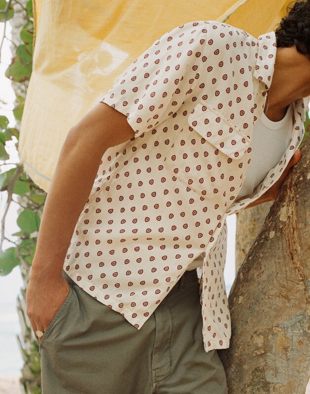 Short-Sleeve Camp Shirt in Archive Linen Blend VINTAGE IVORY