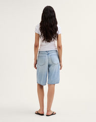 The V-Waist Bermuda Short in Airy Denim FOSTER WASH