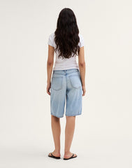 The V-Waist Bermuda Short in Airy Denim FOSTER WASH