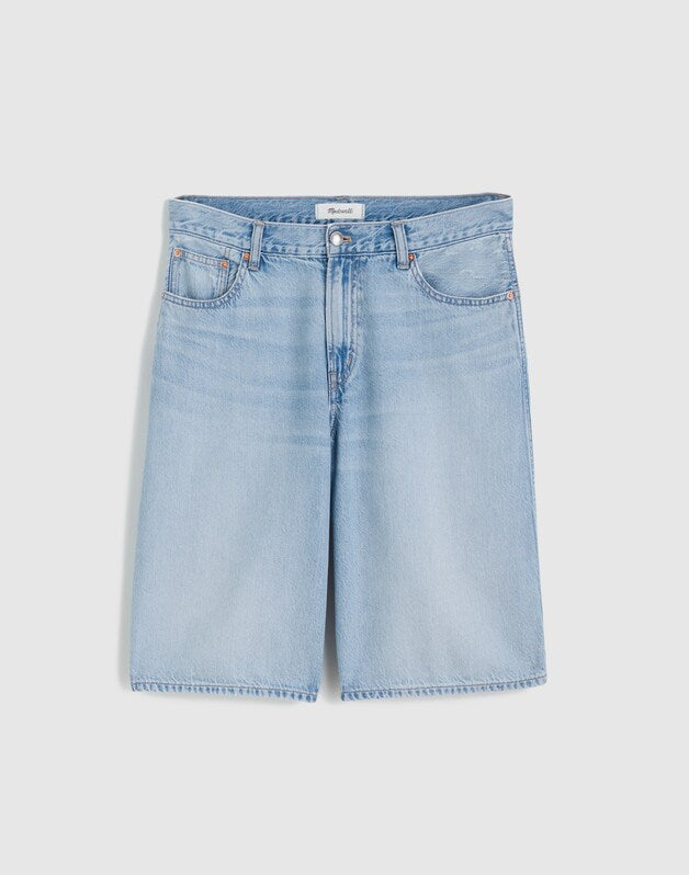 The V-Waist Bermuda Short in Airy Denim FOSTER WASH