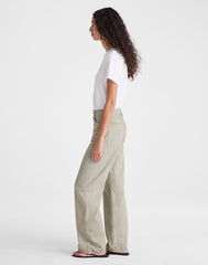 The Perfect Vintage Wide-Leg Jean in Airy Denim CHATEAU OLIVE
