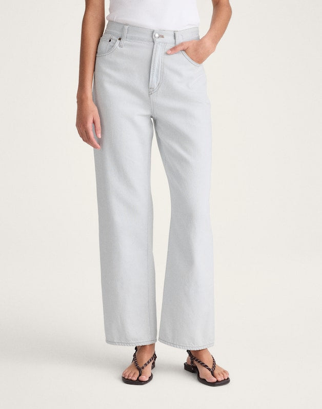 The Perfect Vintage Wide-Leg Crop Jean in Airy Denim EXTRACTED SKY WASH