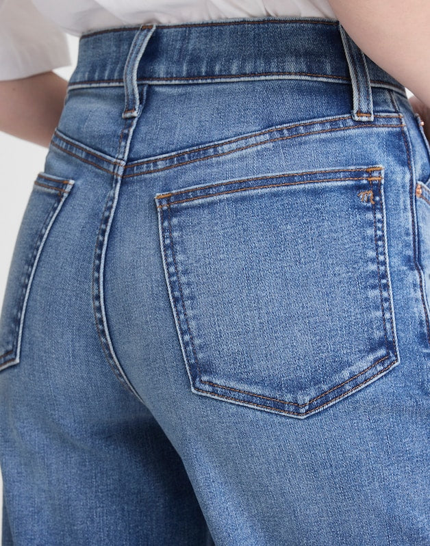 The Tall Wide-Leg Crop Jean in Super Stretch Denim ONEIDA WASH