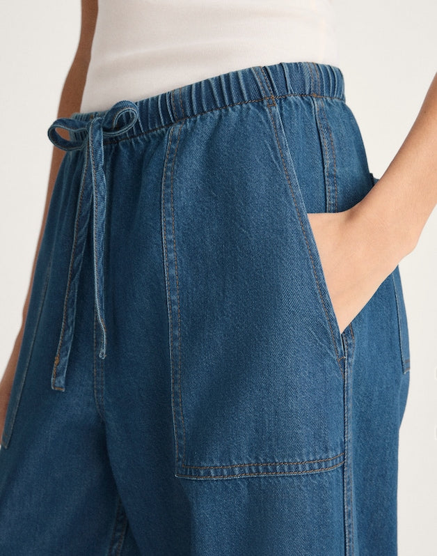 Pull-On Barrel-Leg Utility Pants in Airy Denim MARINA BLUE