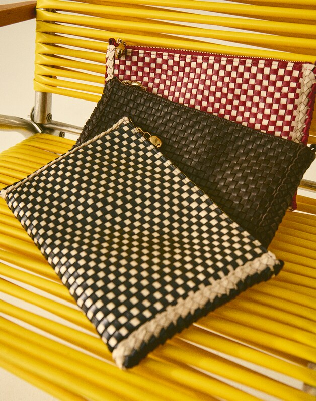 The Signature Woven Crossbody Pouch DARK CAROB