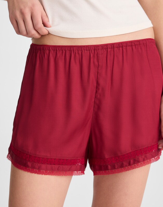 Lace-Trim Pull-On Shorts RED CURRANT
