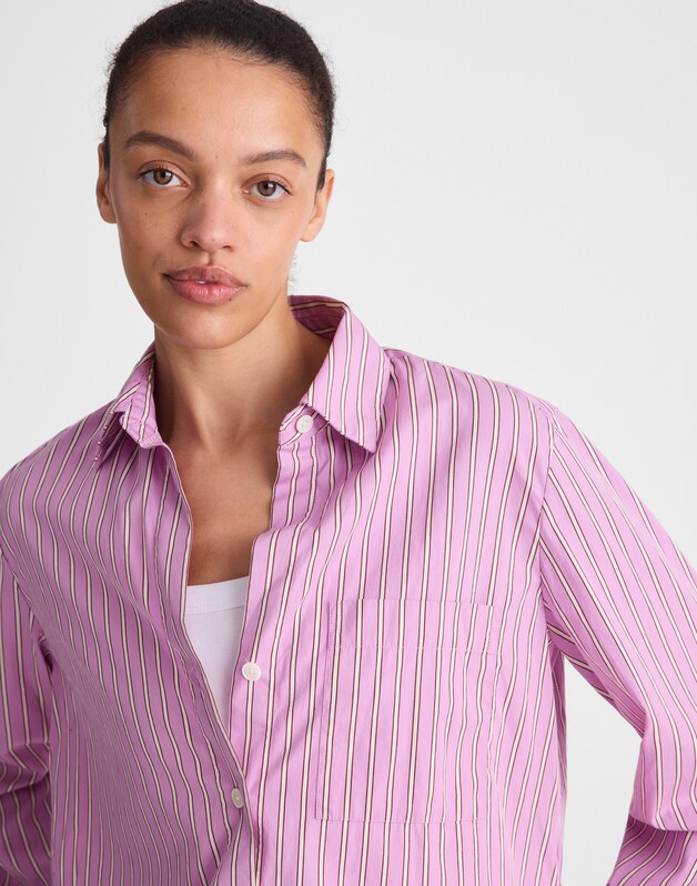 The Signature Y-Neck Shirt in Poplin WARM WISTERIA